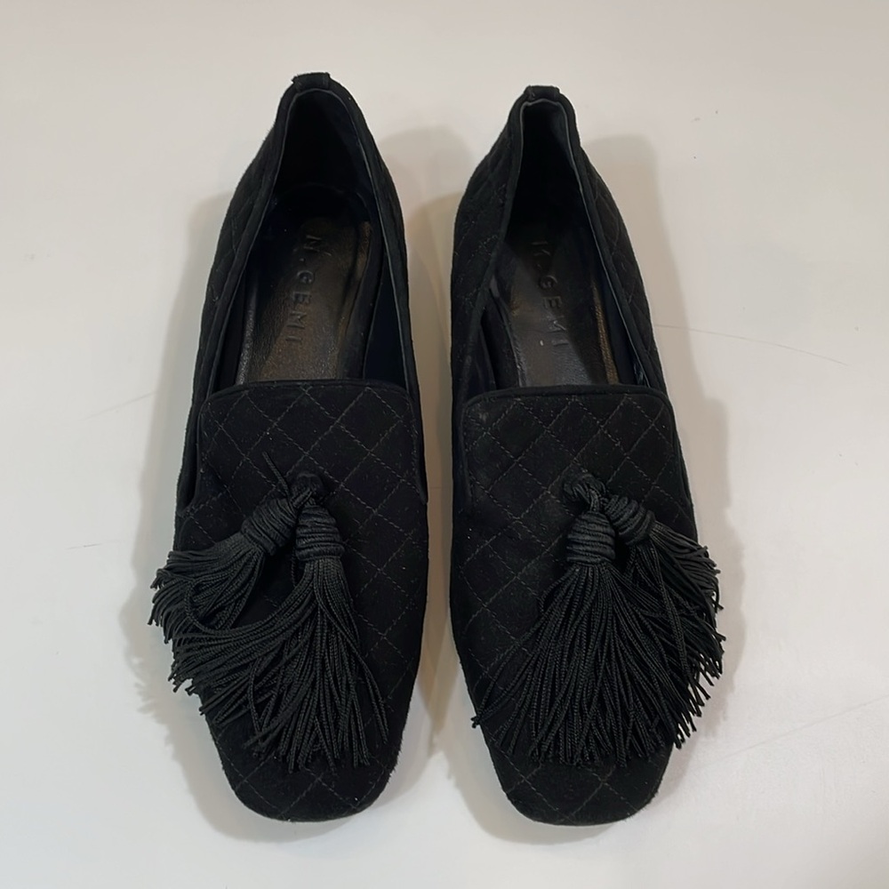 M. Gemi Loafers Flats Size 7 Black Quilted Suede Leather With Tassel EUC - Picture 2 of 10